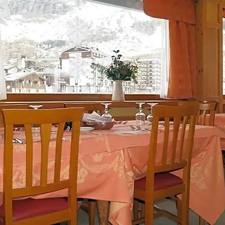 Hotel Breuil מלון