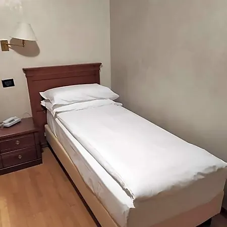 Hotel Breuil מלון 3*