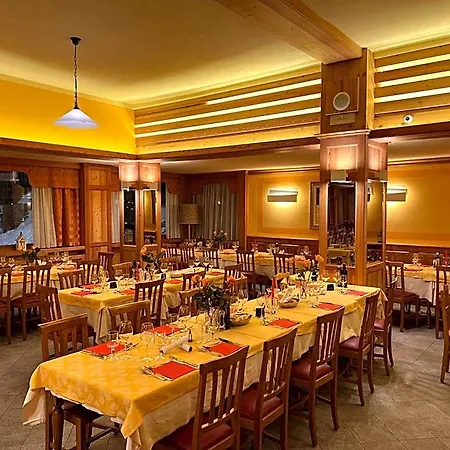 מלון Hotel Breuil ברויל-קרוויניה