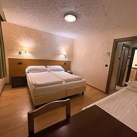 מלון Hotel Breuil 3*