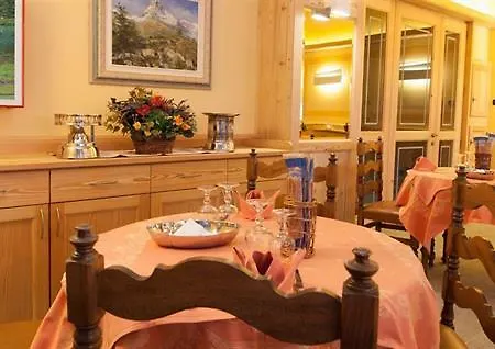 Hotel Breuil מלון