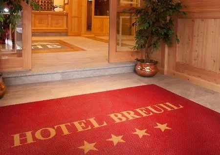 מלון Hotel Breuil ברויל-קרוויניה