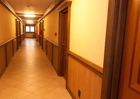 מלון Hotel Breuil 3*